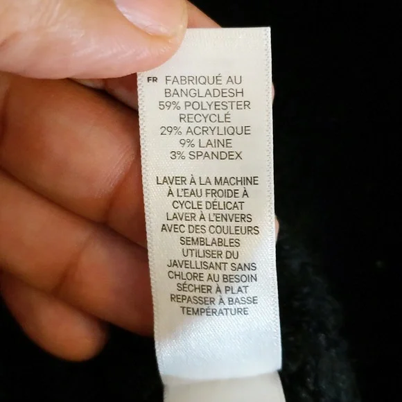 Joe Fresh| NWT Black Crew Neck Sweater Some Recycled Materials - Picture 11 of 13